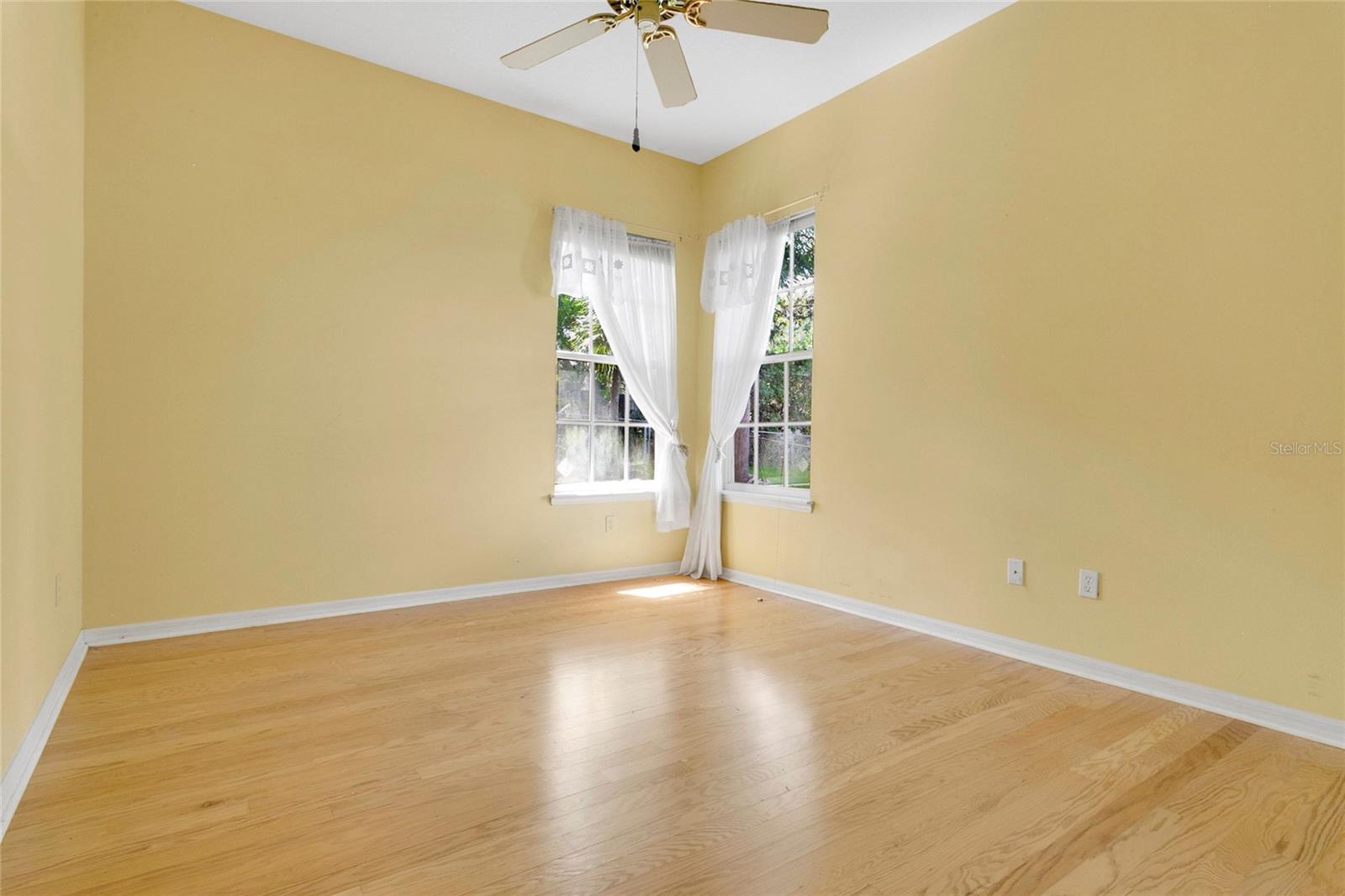 MOUNT DORA PINECREST SUB - Residential