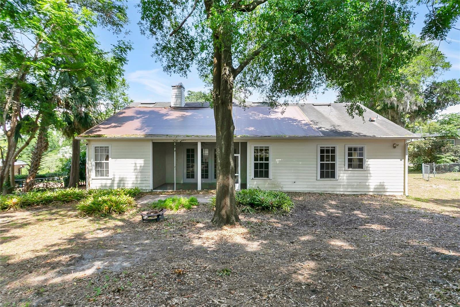 MOUNT DORA PINECREST SUB - Residential