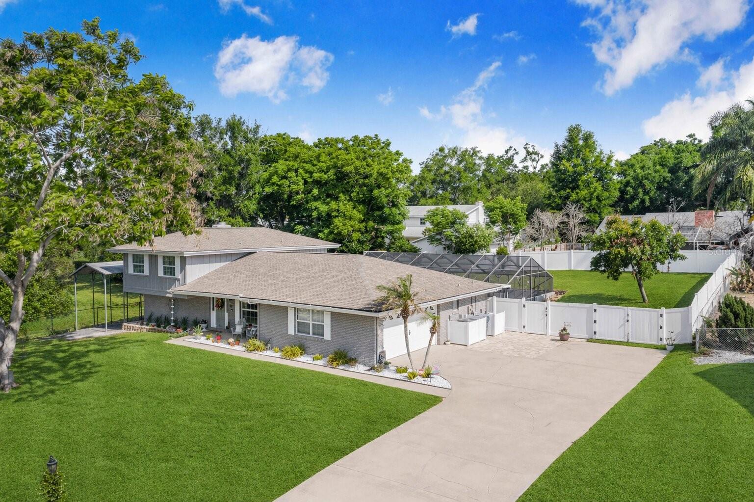 ELOISE WOODS LAKE MARIAM UNIT - Residential