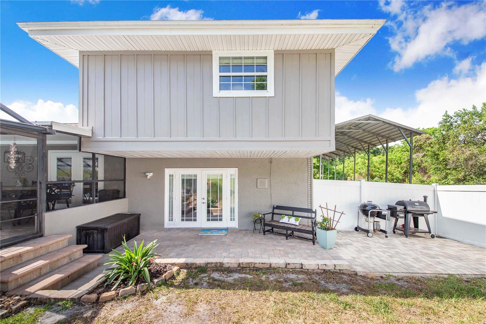 ELOISE WOODS LAKE MARIAM UNIT - Residential