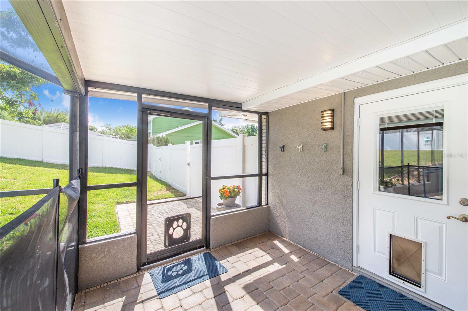 ELOISE WOODS LAKE MARIAM UNIT - Residential