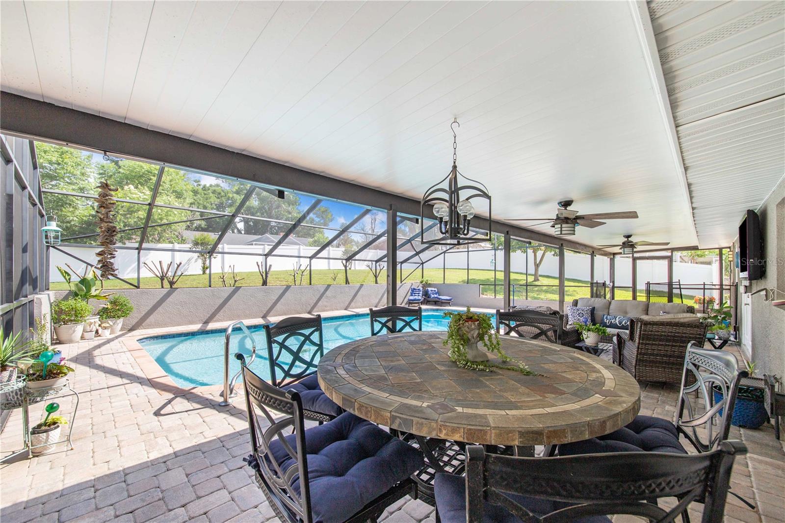 ELOISE WOODS LAKE MARIAM UNIT - Residential