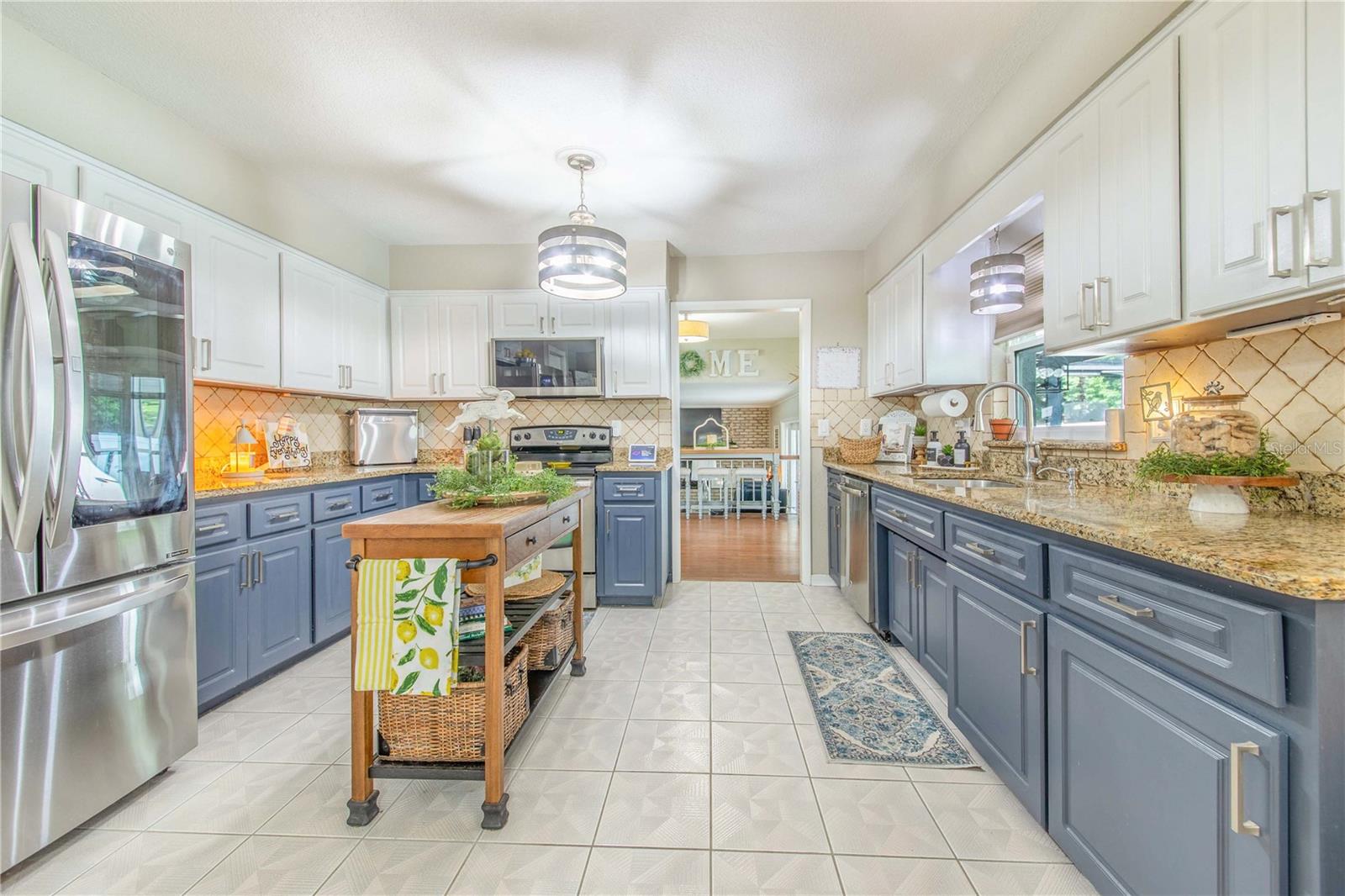 ELOISE WOODS LAKE MARIAM UNIT - Residential