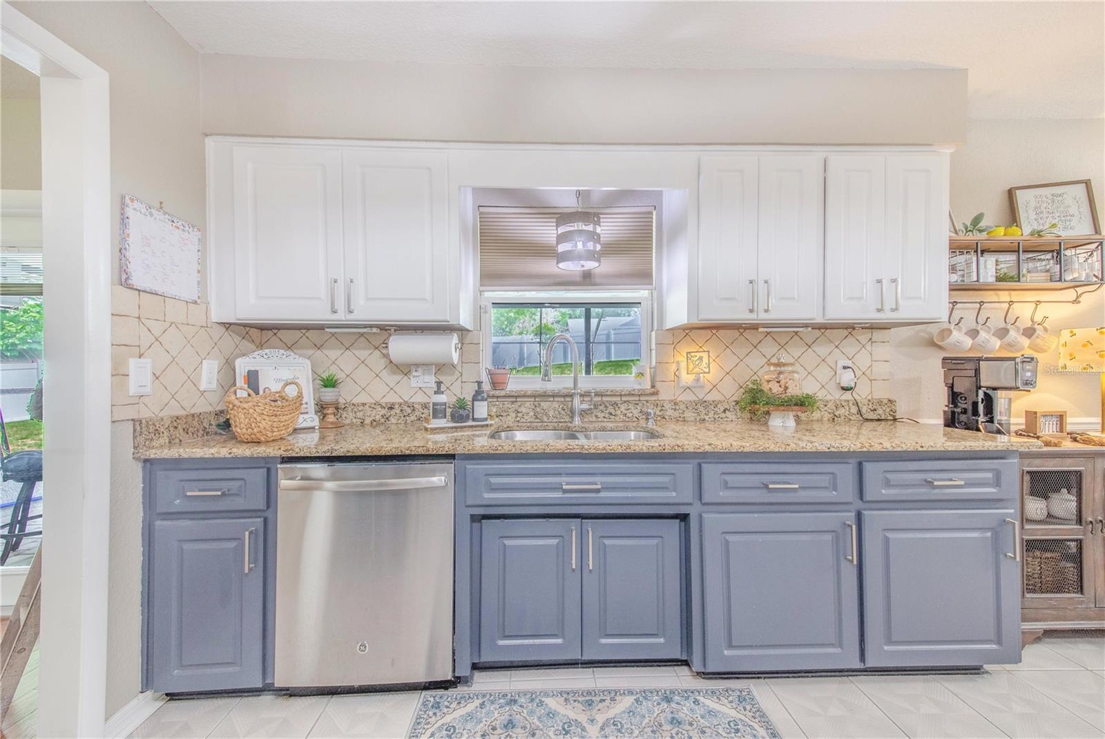 ELOISE WOODS LAKE MARIAM UNIT - Residential