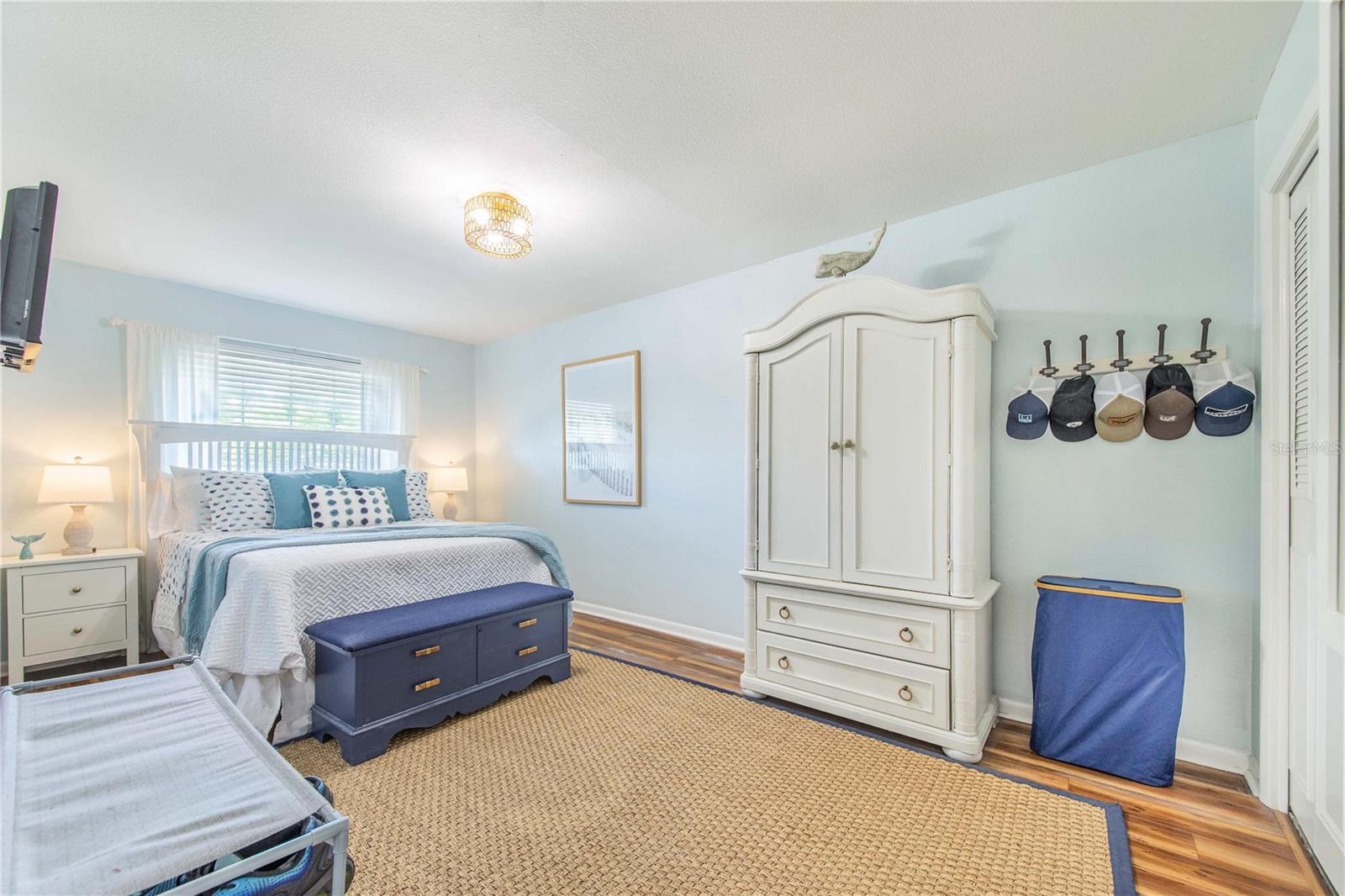 ELOISE WOODS LAKE MARIAM UNIT - Residential