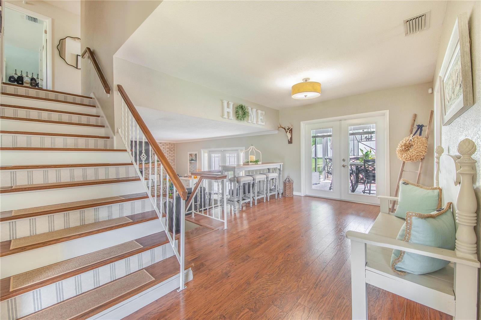 ELOISE WOODS LAKE MARIAM UNIT - Residential