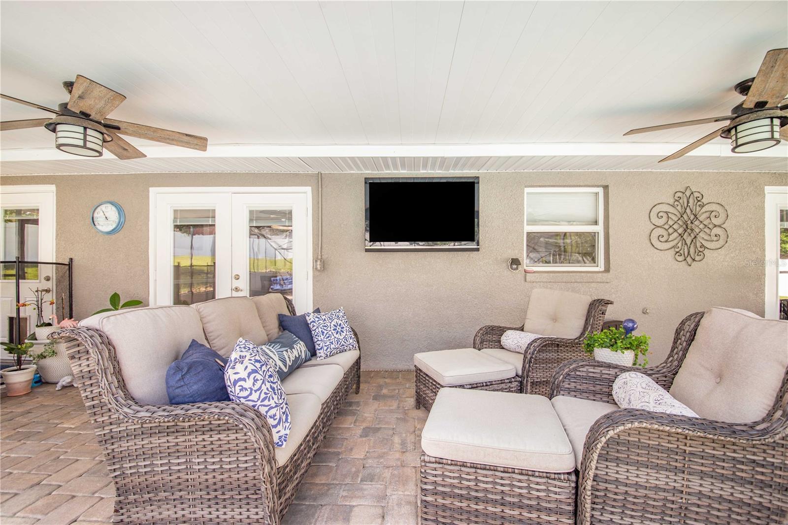 ELOISE WOODS LAKE MARIAM UNIT - Residential