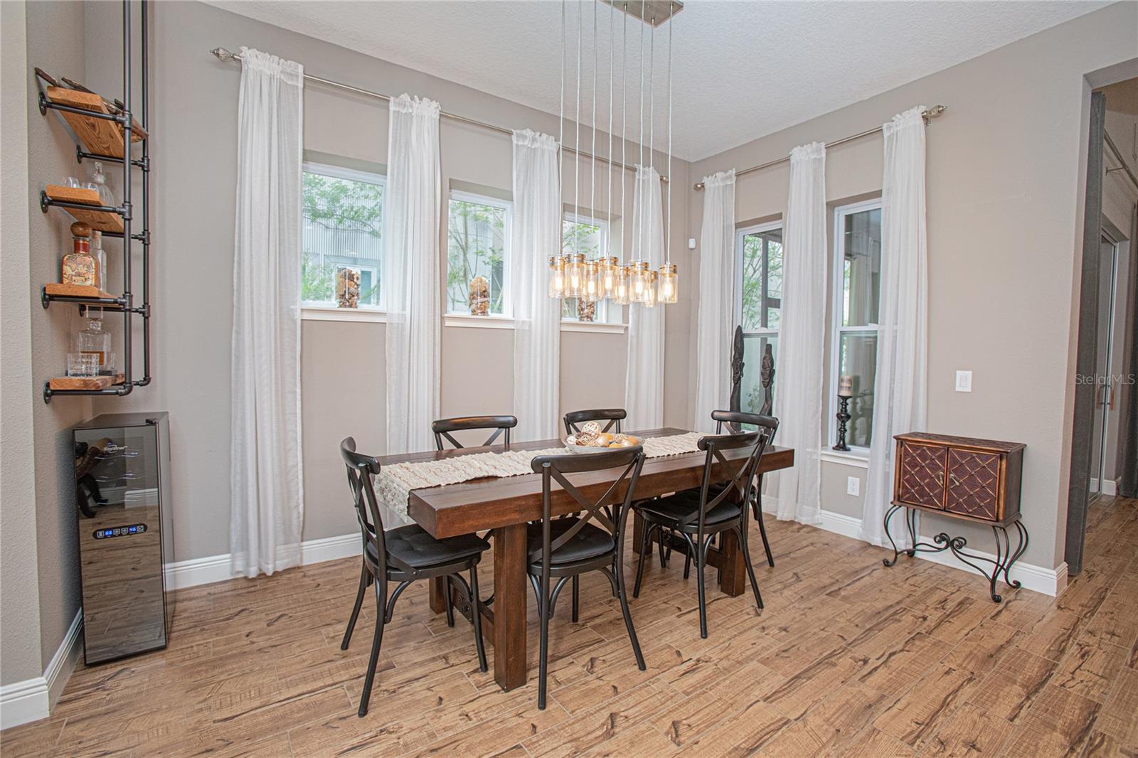 LAUREATE PARK - Residential