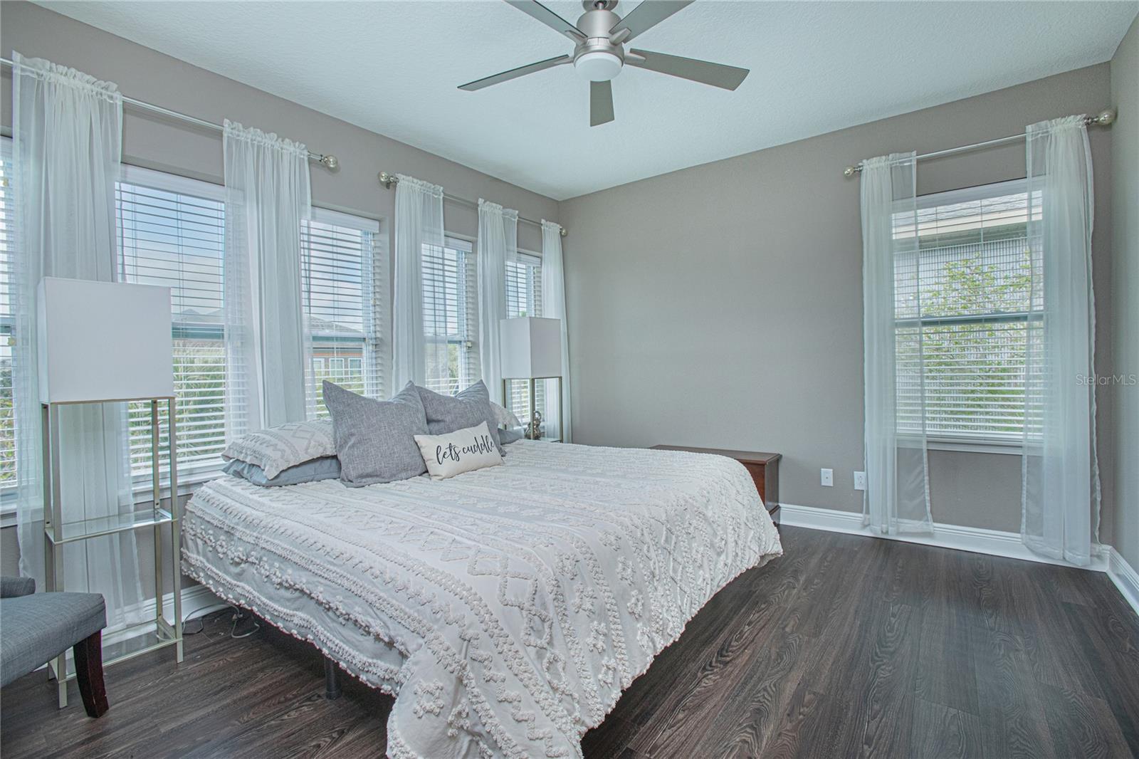 LAUREATE PARK - Residential