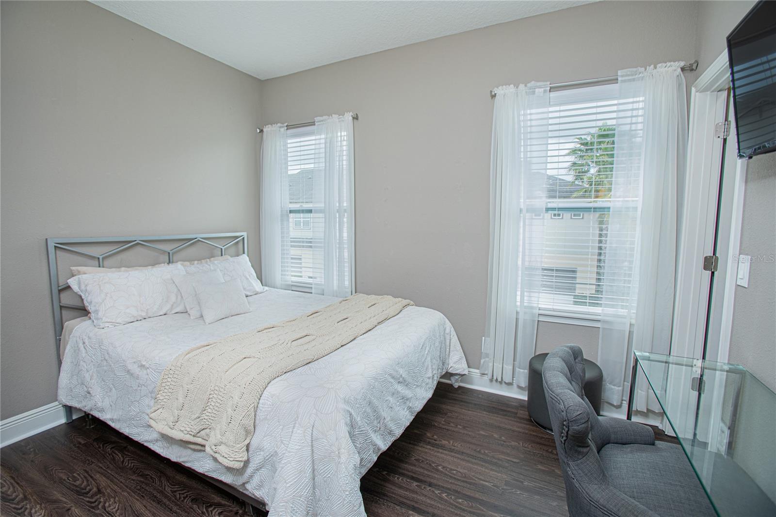 LAUREATE PARK - Residential