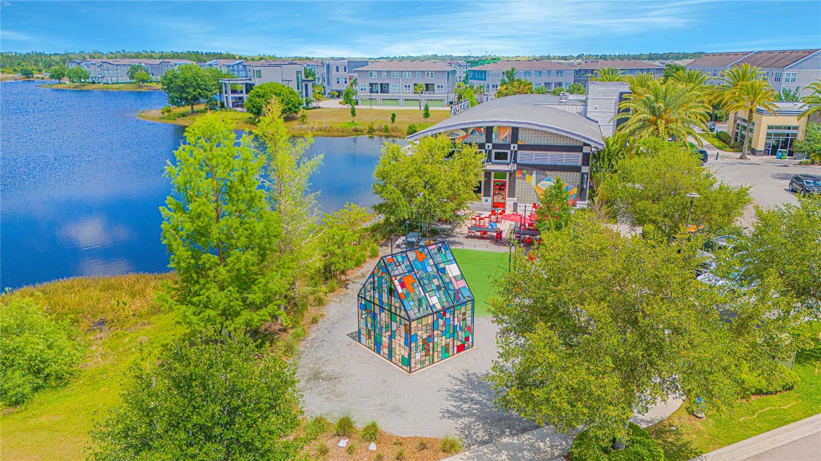 LAUREATE PARK - Residential