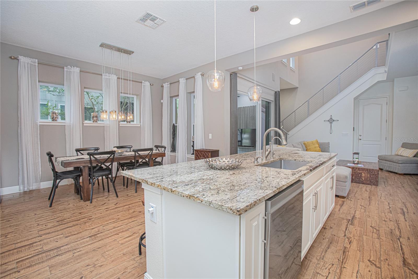 LAUREATE PARK - Residential