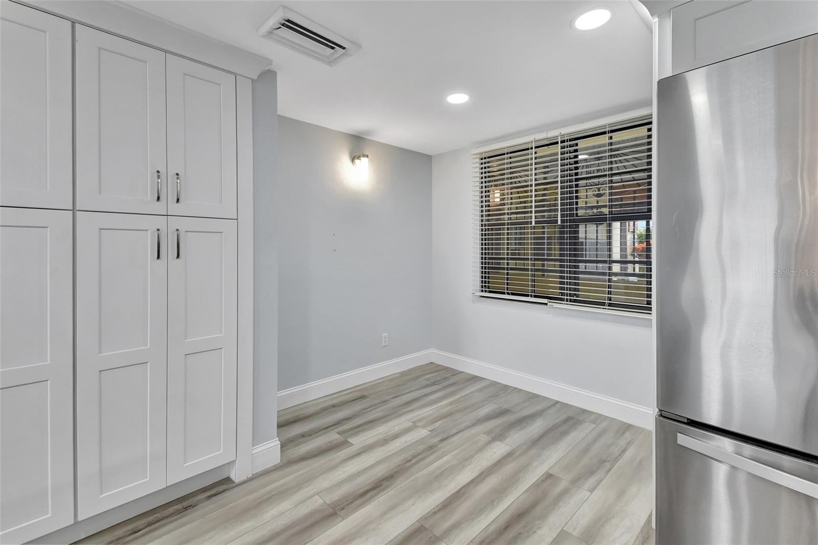 MARINA POINT PH 01 CONDO - Residential