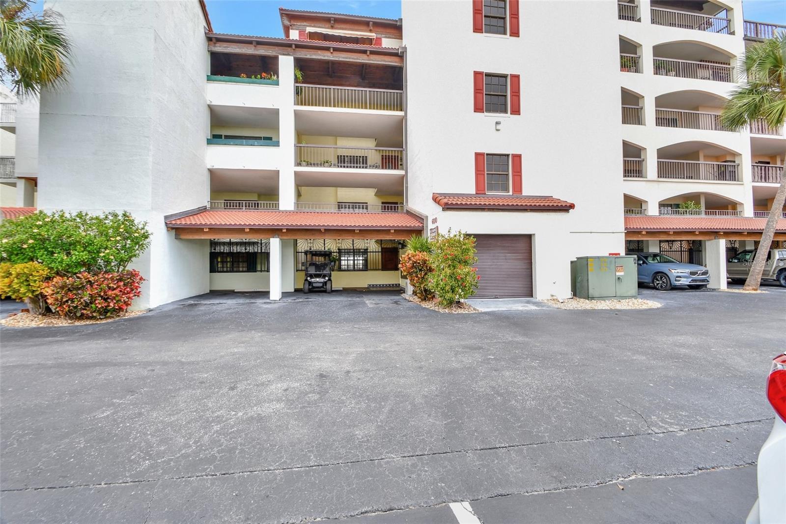 MARINA POINT PH 01 CONDO - Residential