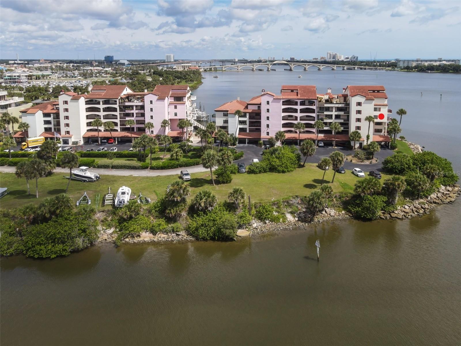 MARINA POINT PH 01 CONDO - Residential