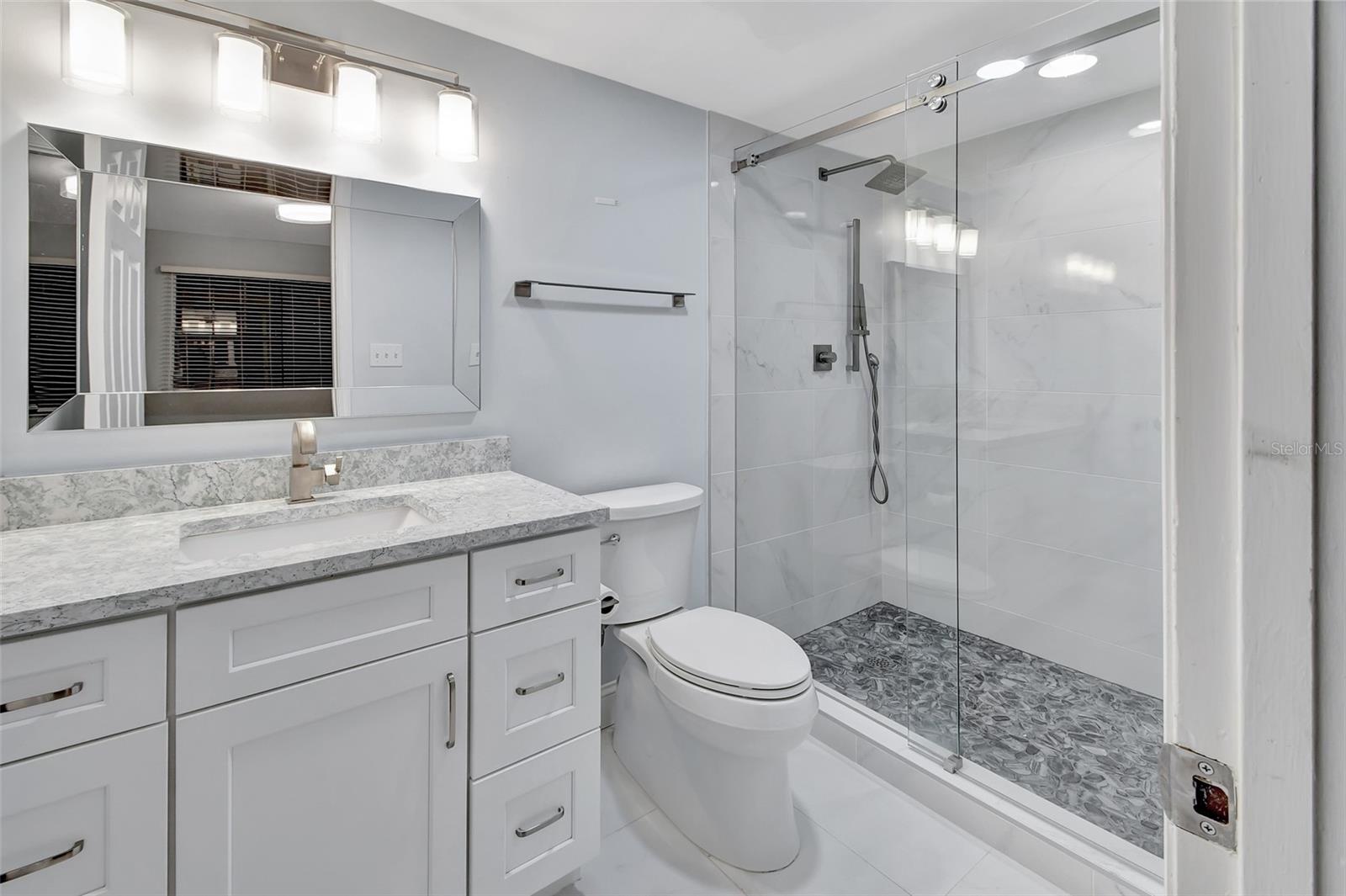 MARINA POINT PH 01 CONDO - Residential