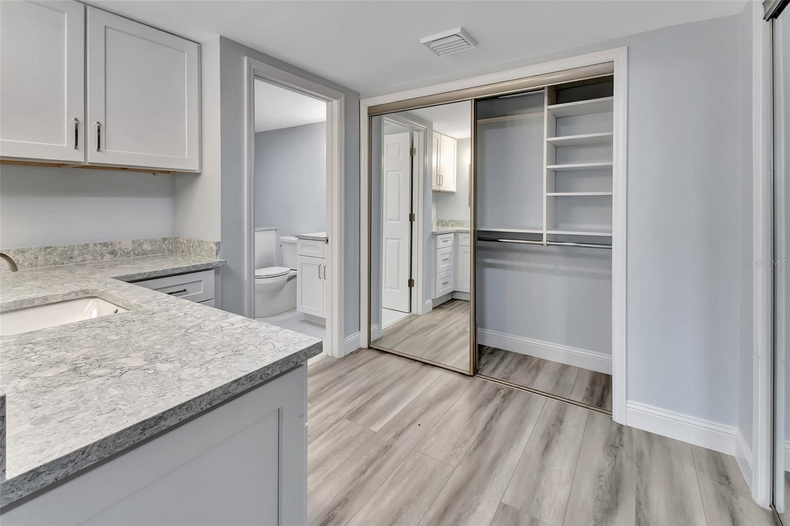 MARINA POINT PH 01 CONDO - Residential