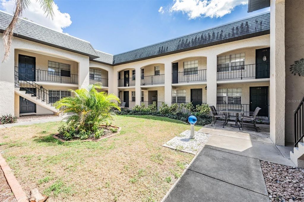 Photo of 3718 W Mckay Avenue #104, Tampa, FL 33609 (MLS # TB8491362)