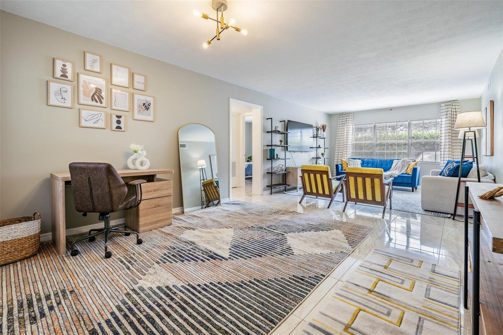 LA VENTURA A CONDO - Residential Lease