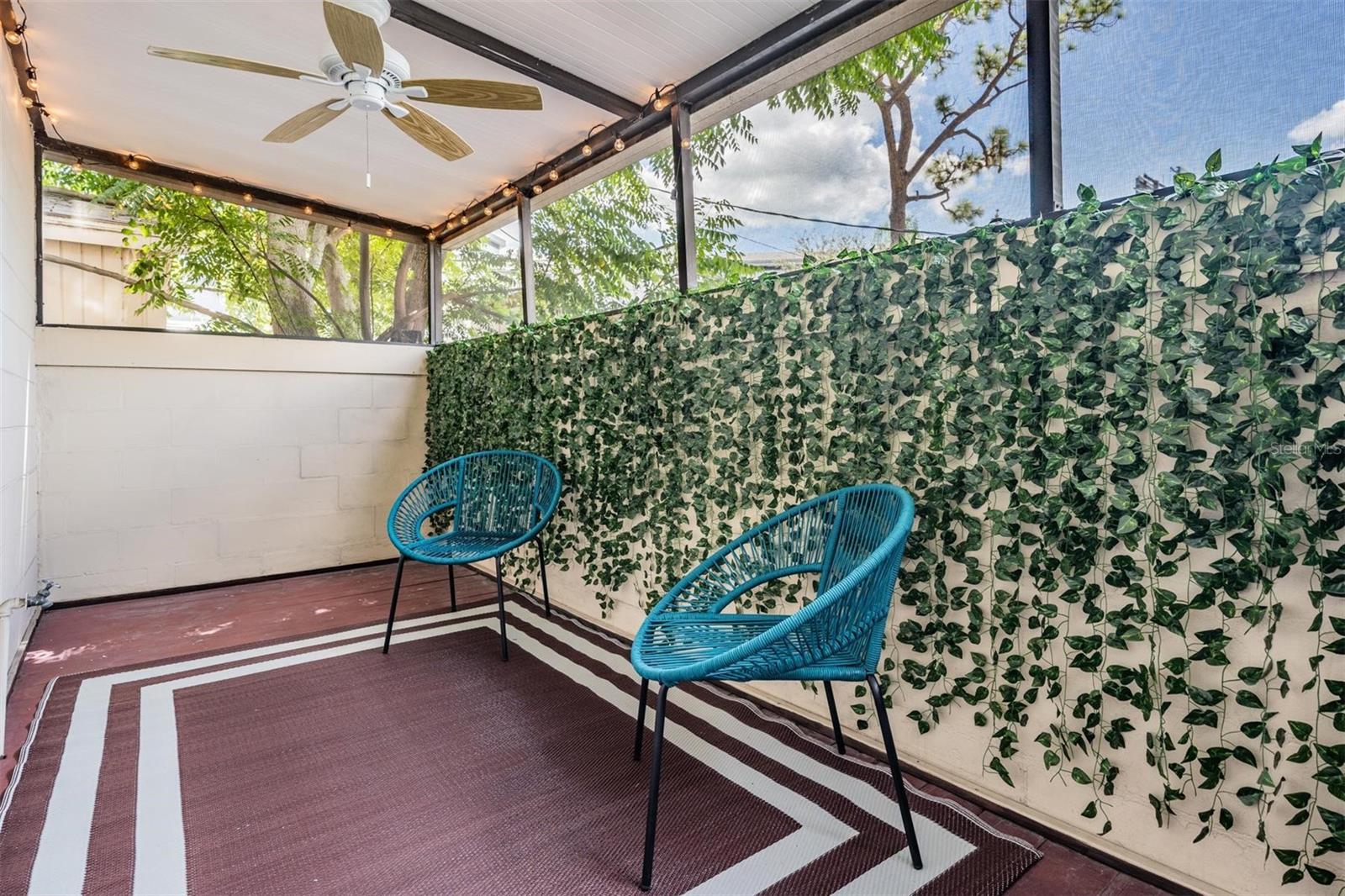 LA VENTURA A CONDO - Residential Lease