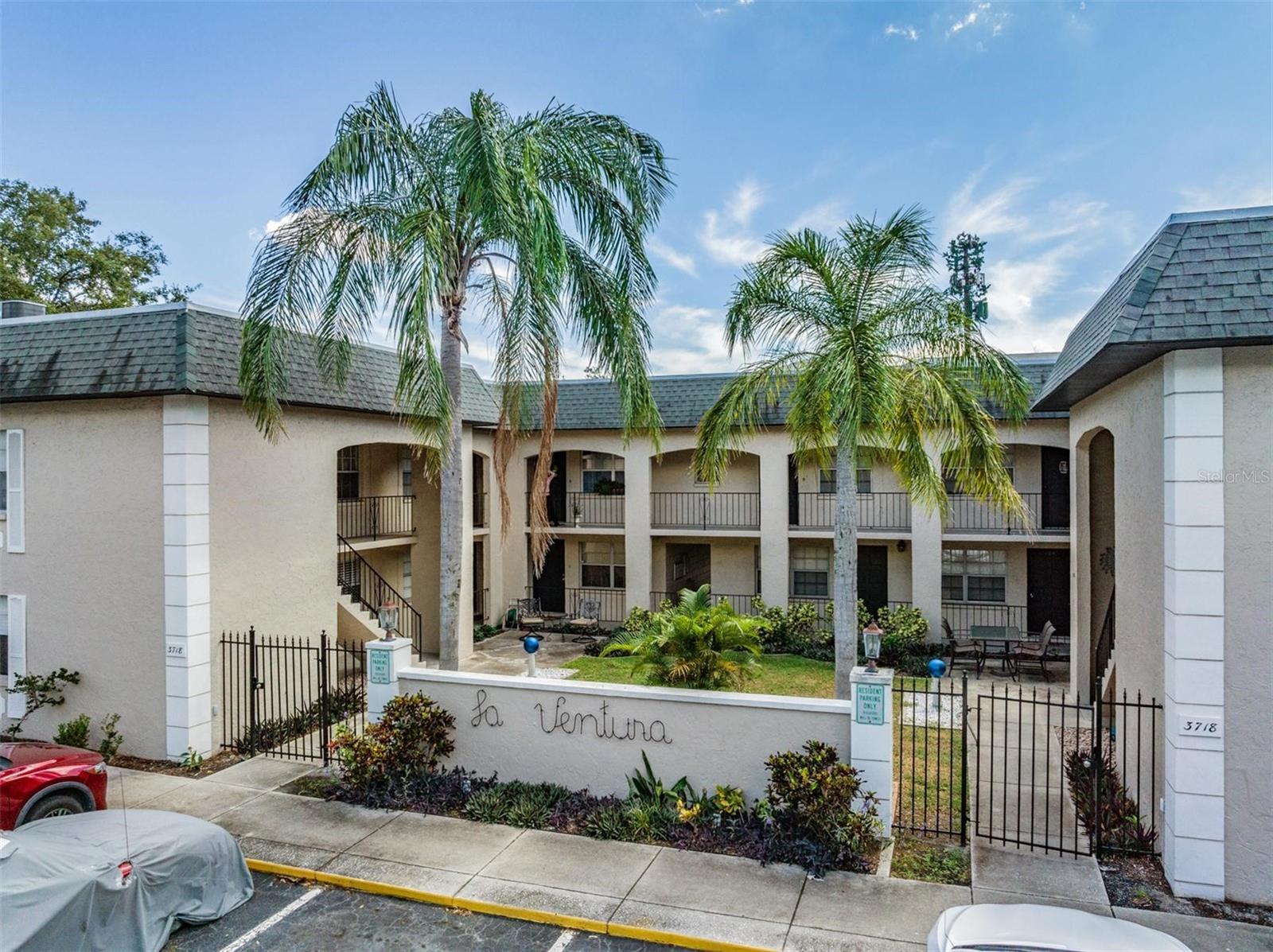 LA VENTURA A CONDO - Residential Lease