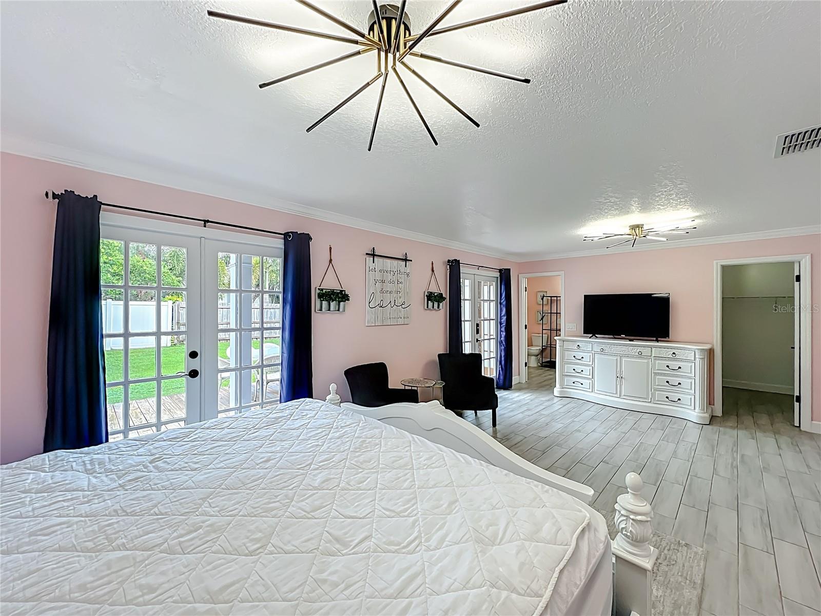 LAKE KNOWLES TERRACE - Residential Lease