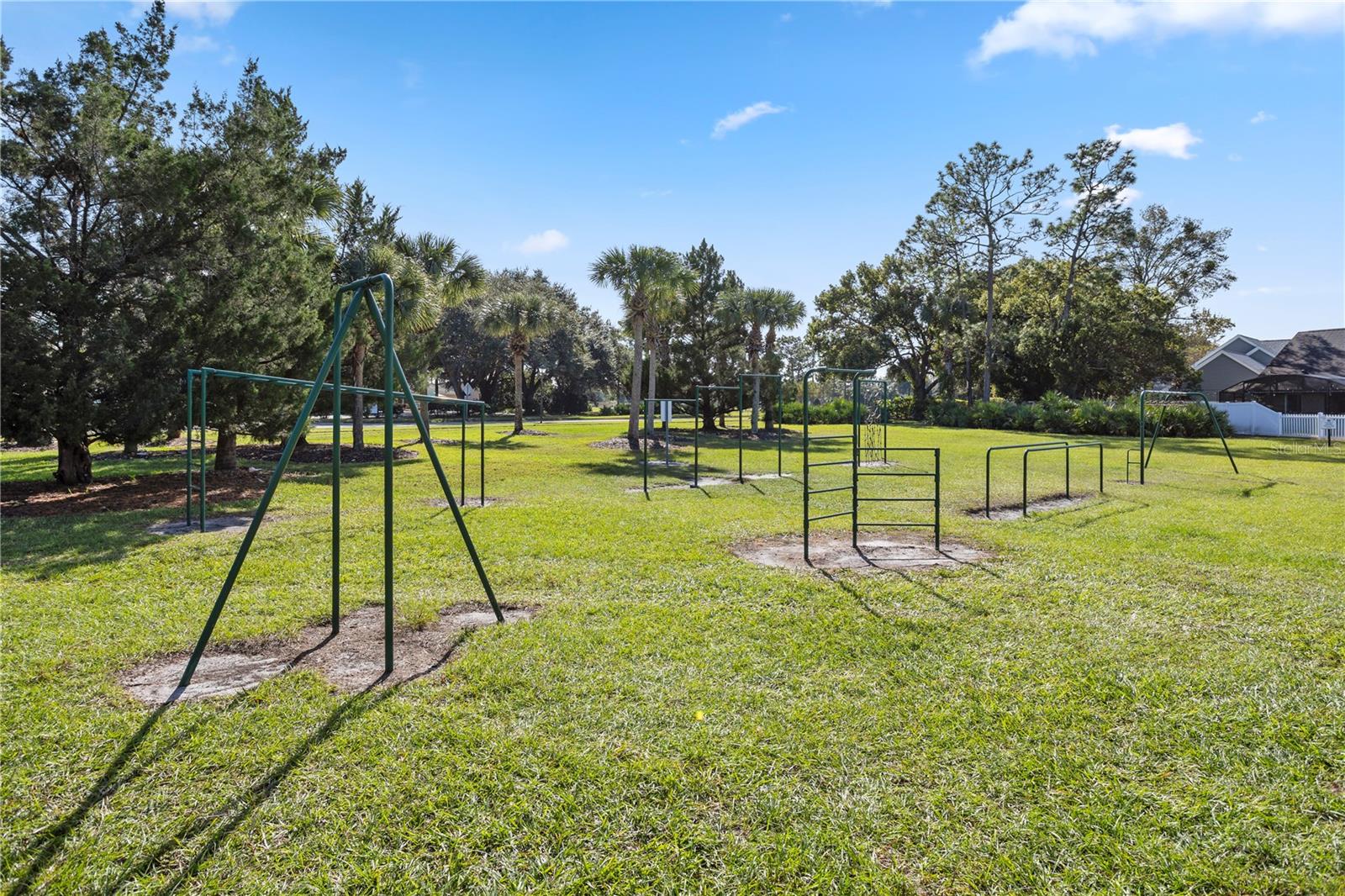 HUCKLEBERRY FIELDS N 4 - Residential