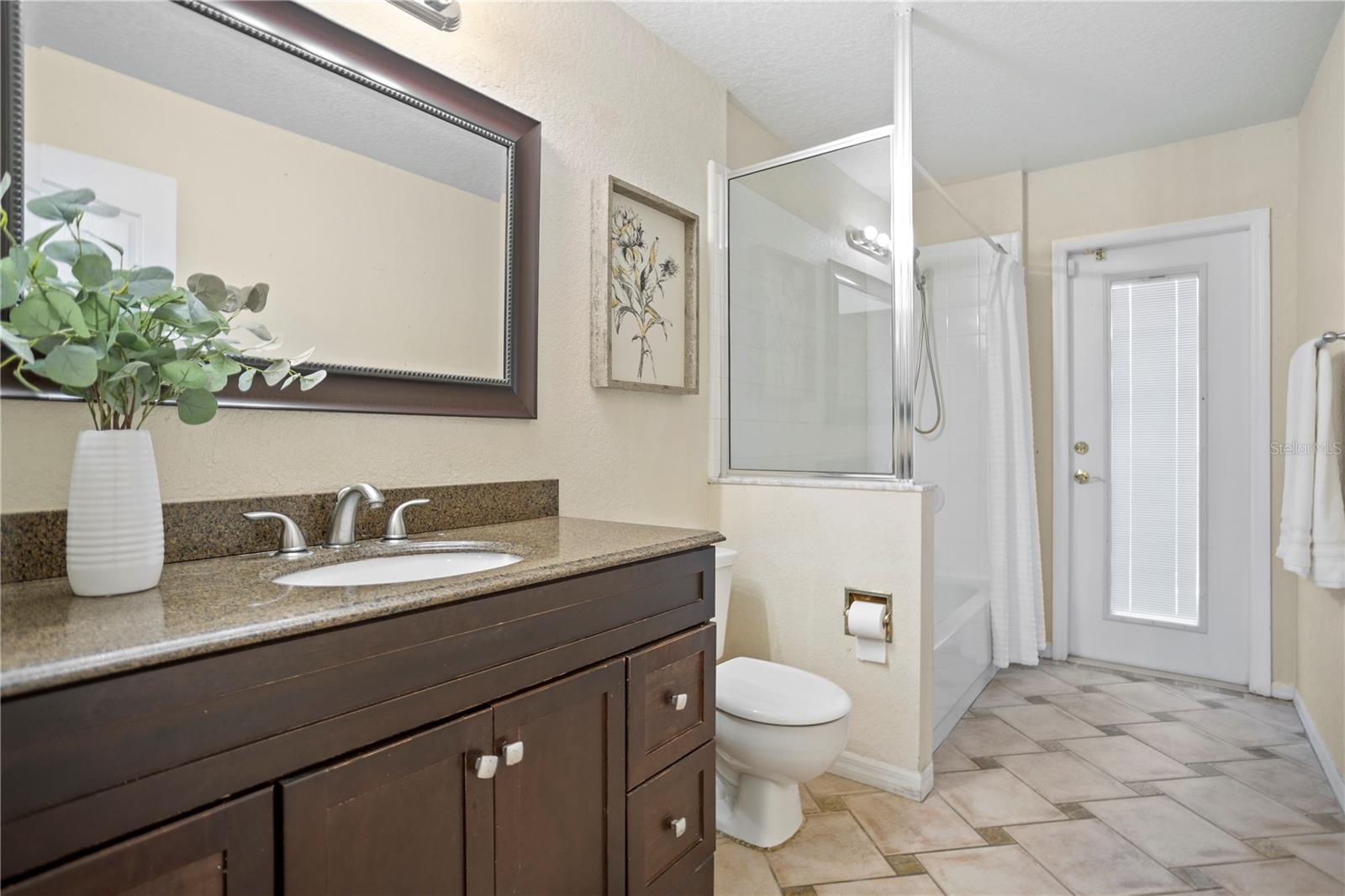 HUCKLEBERRY FIELDS N 4 - Residential