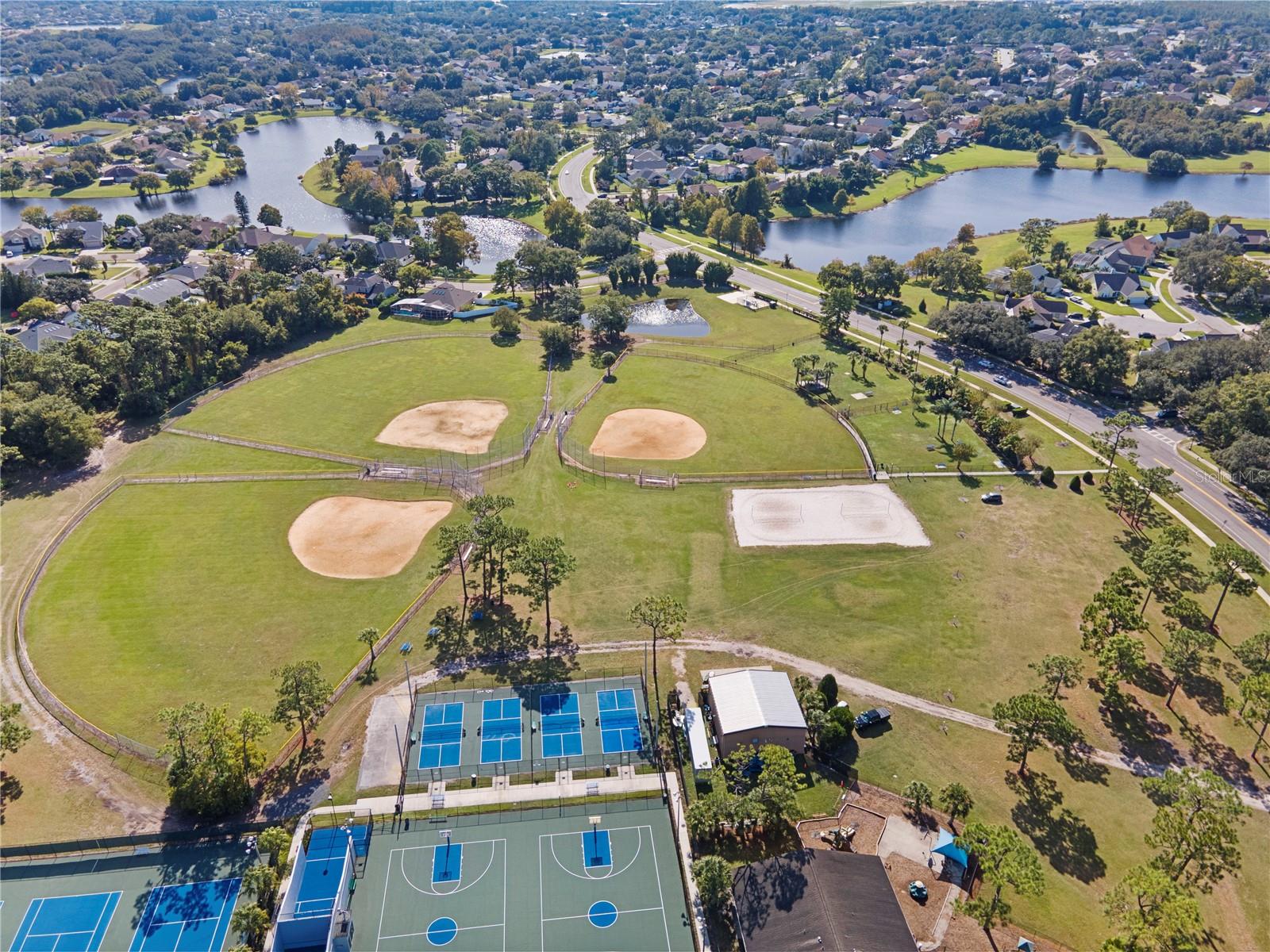 HUCKLEBERRY FIELDS N 4 - Residential