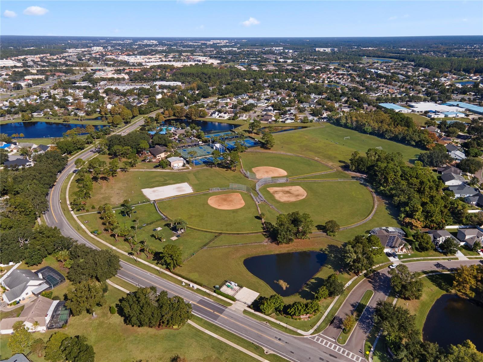 HUCKLEBERRY FIELDS N 4 - Residential