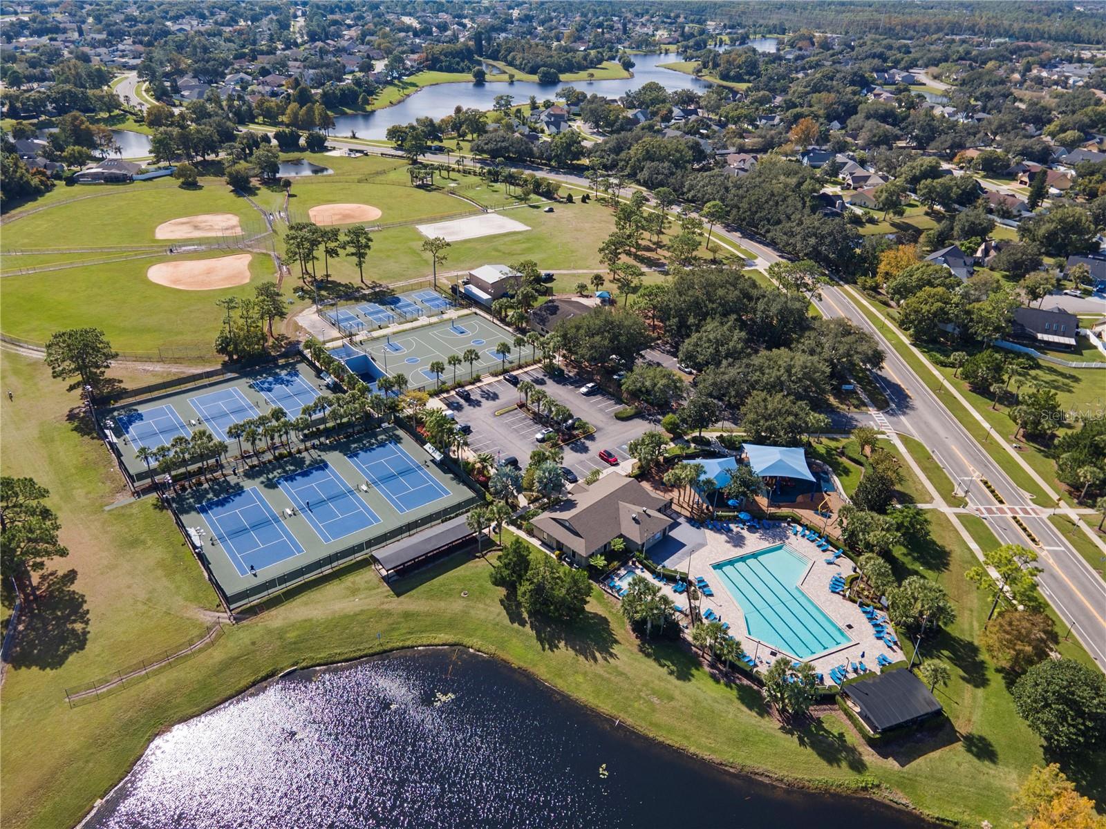 HUCKLEBERRY FIELDS N 4 - Residential