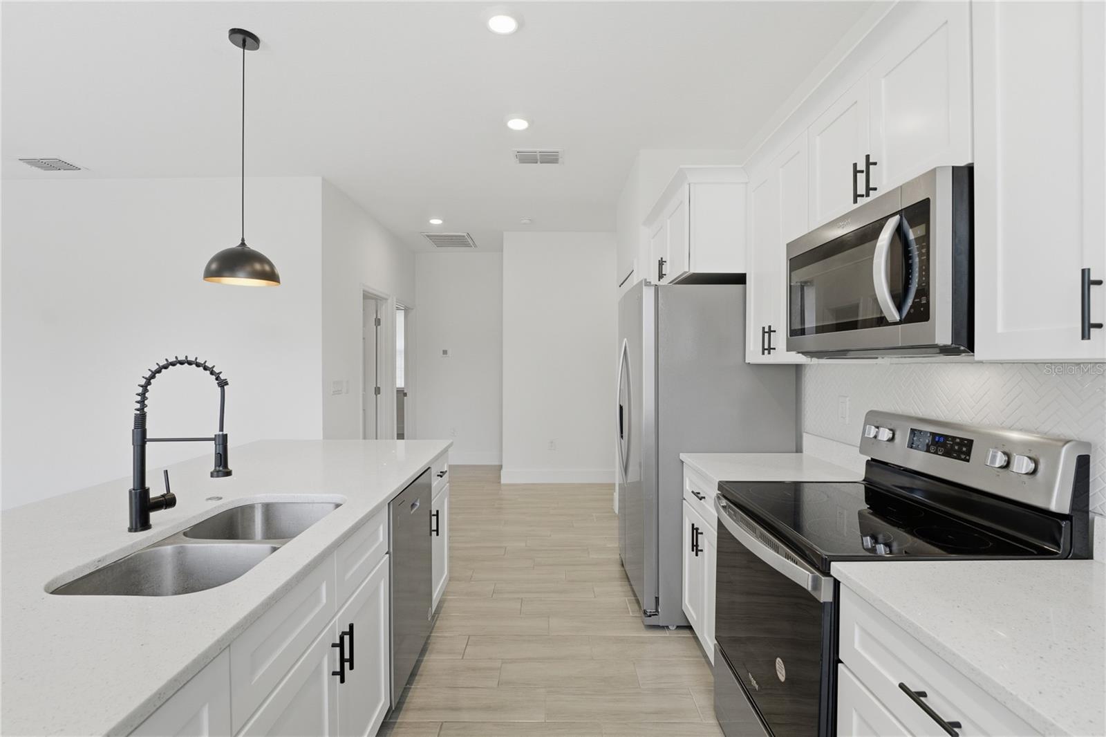 MARION OAKS UN THREE - Residential