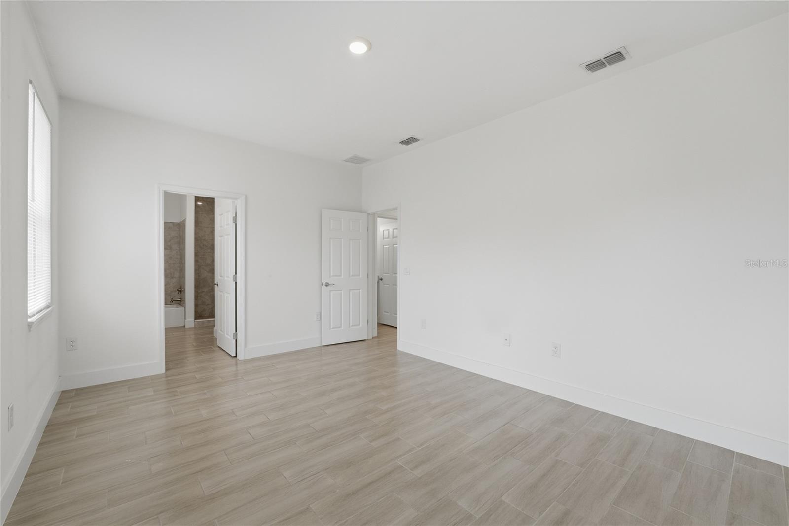 MARION OAKS UN THREE - Residential