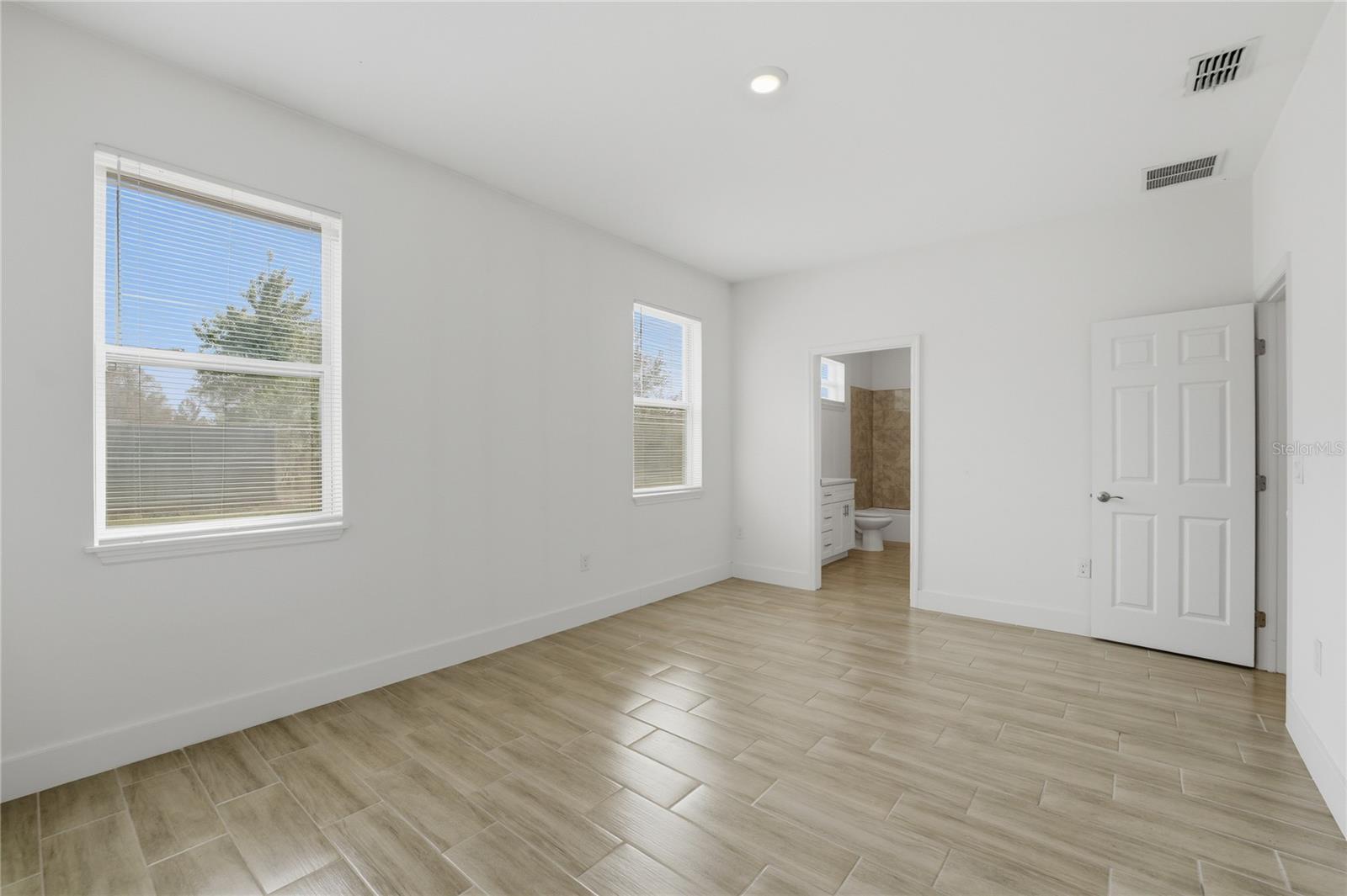 MARION OAKS UN THREE - Residential