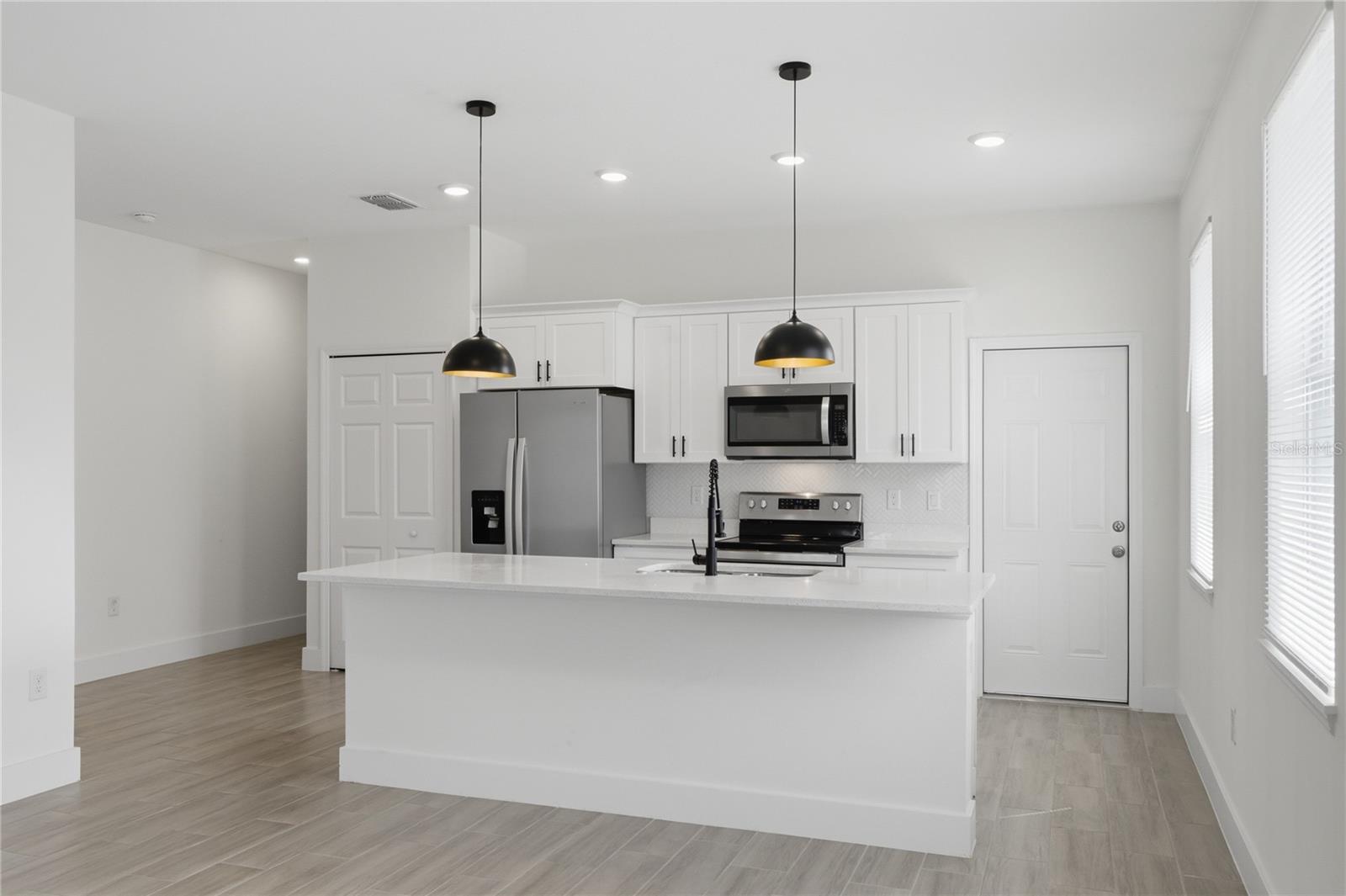 MARION OAKS UN THREE - Residential