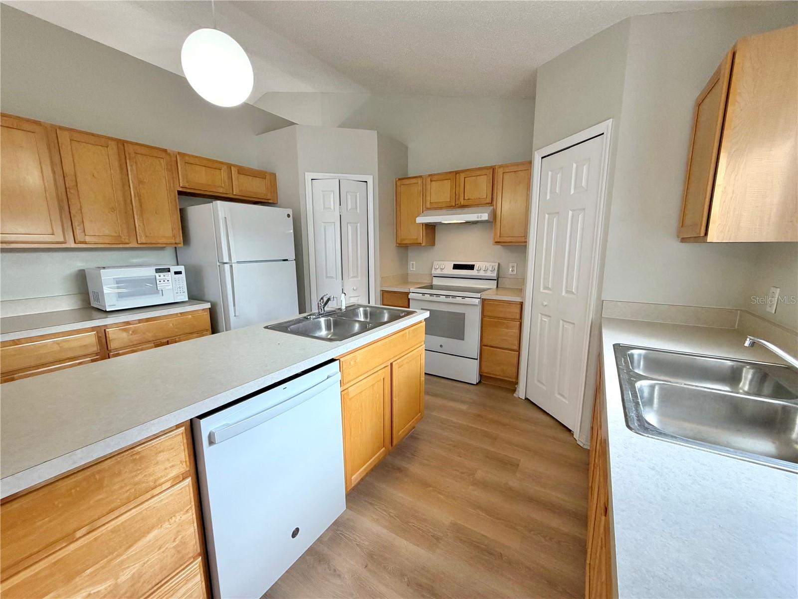 SPRING HILL - Residential Lease