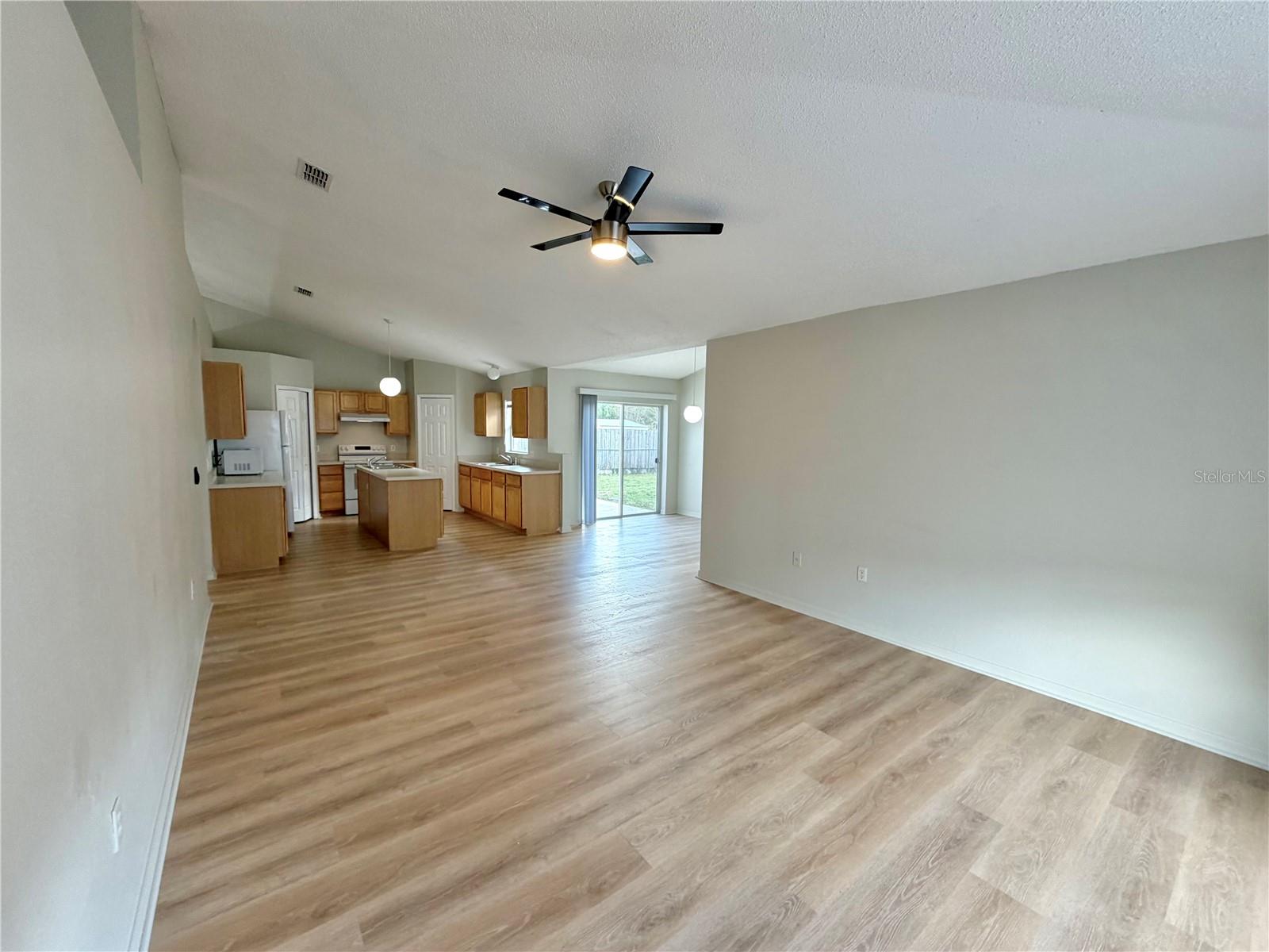 SPRING HILL - Residential Lease