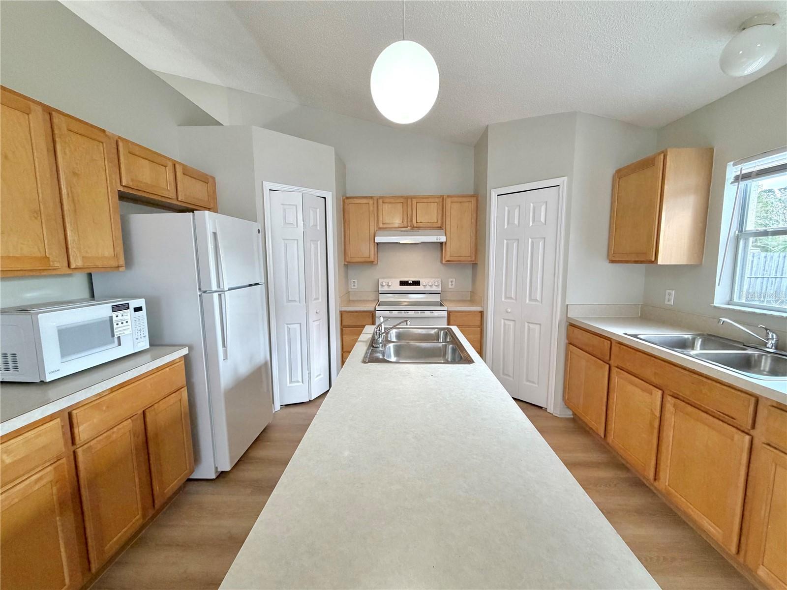 SPRING HILL - Residential Lease