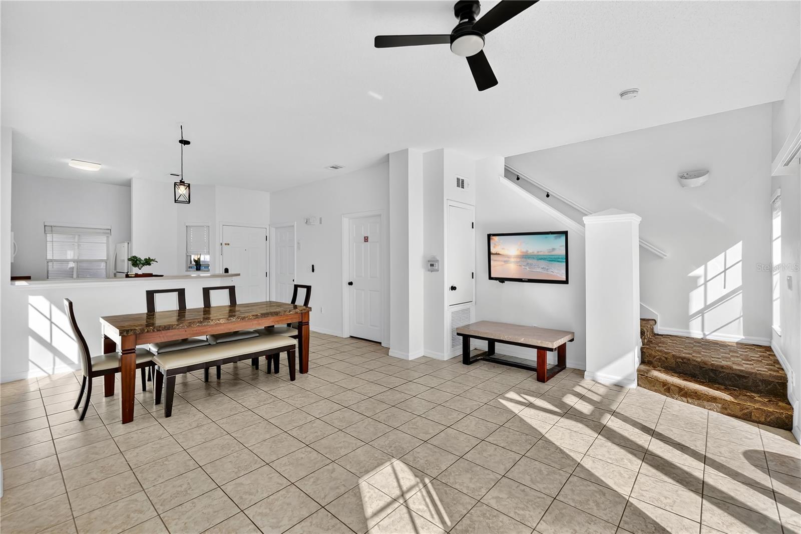 1070 PARK RIDGE CIRCLE