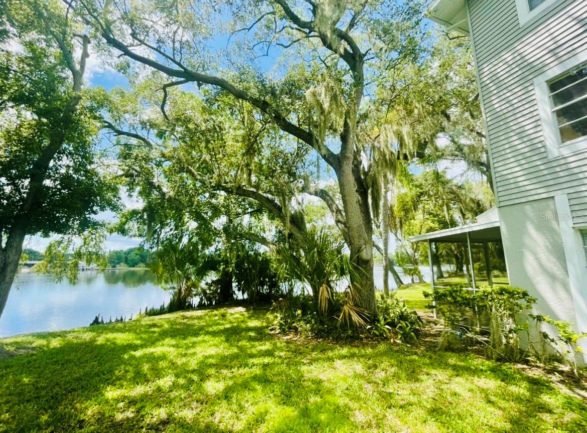 WATERSIDE CONDO III - Residential