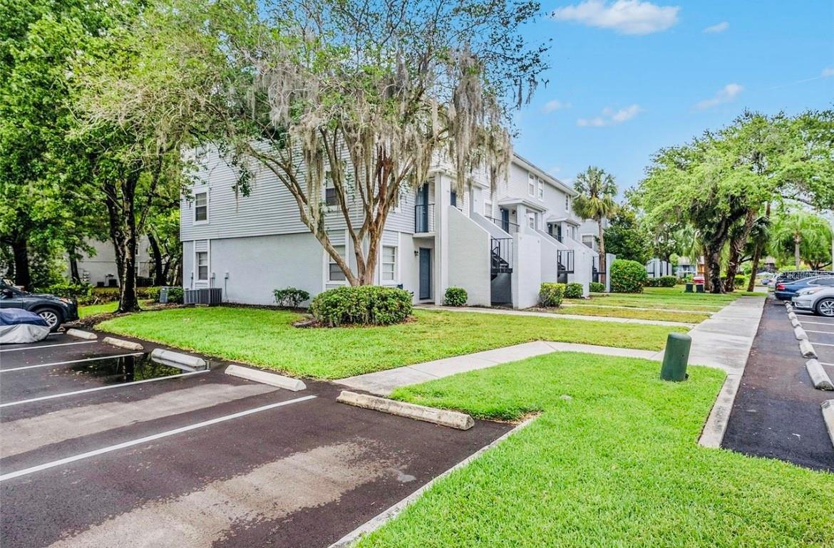 WATERSIDE CONDO III - Residential