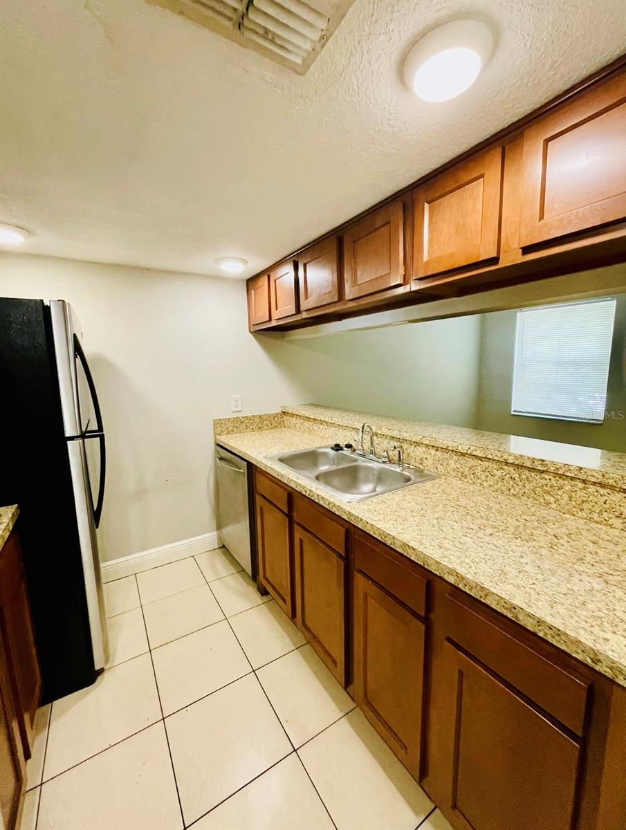 WATERSIDE CONDO III - Residential