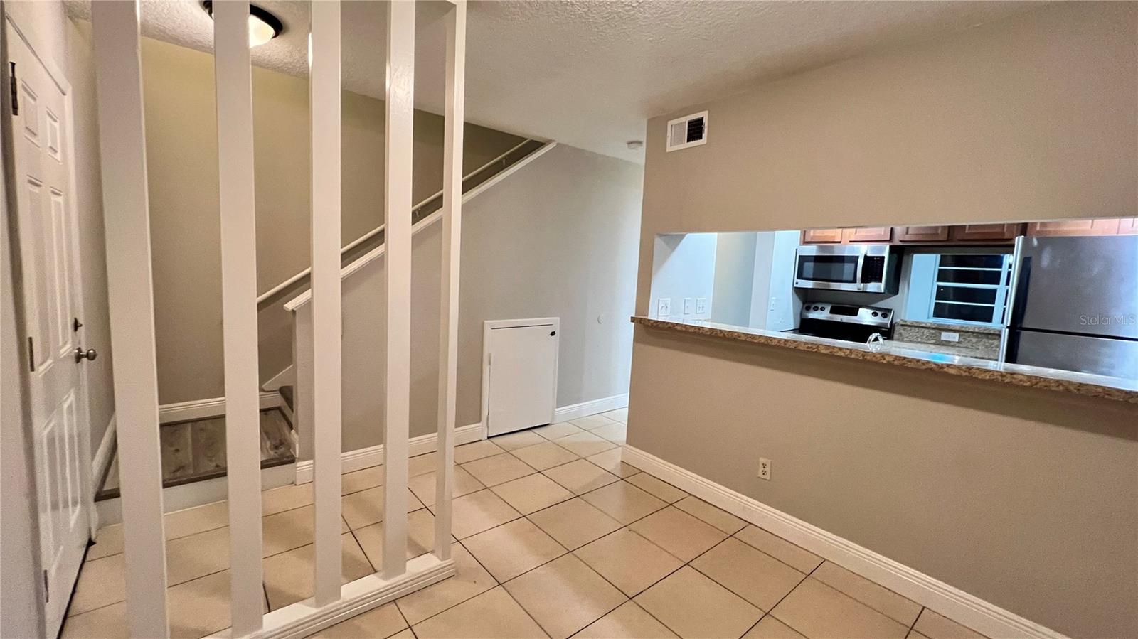 WATERSIDE CONDO III - Residential