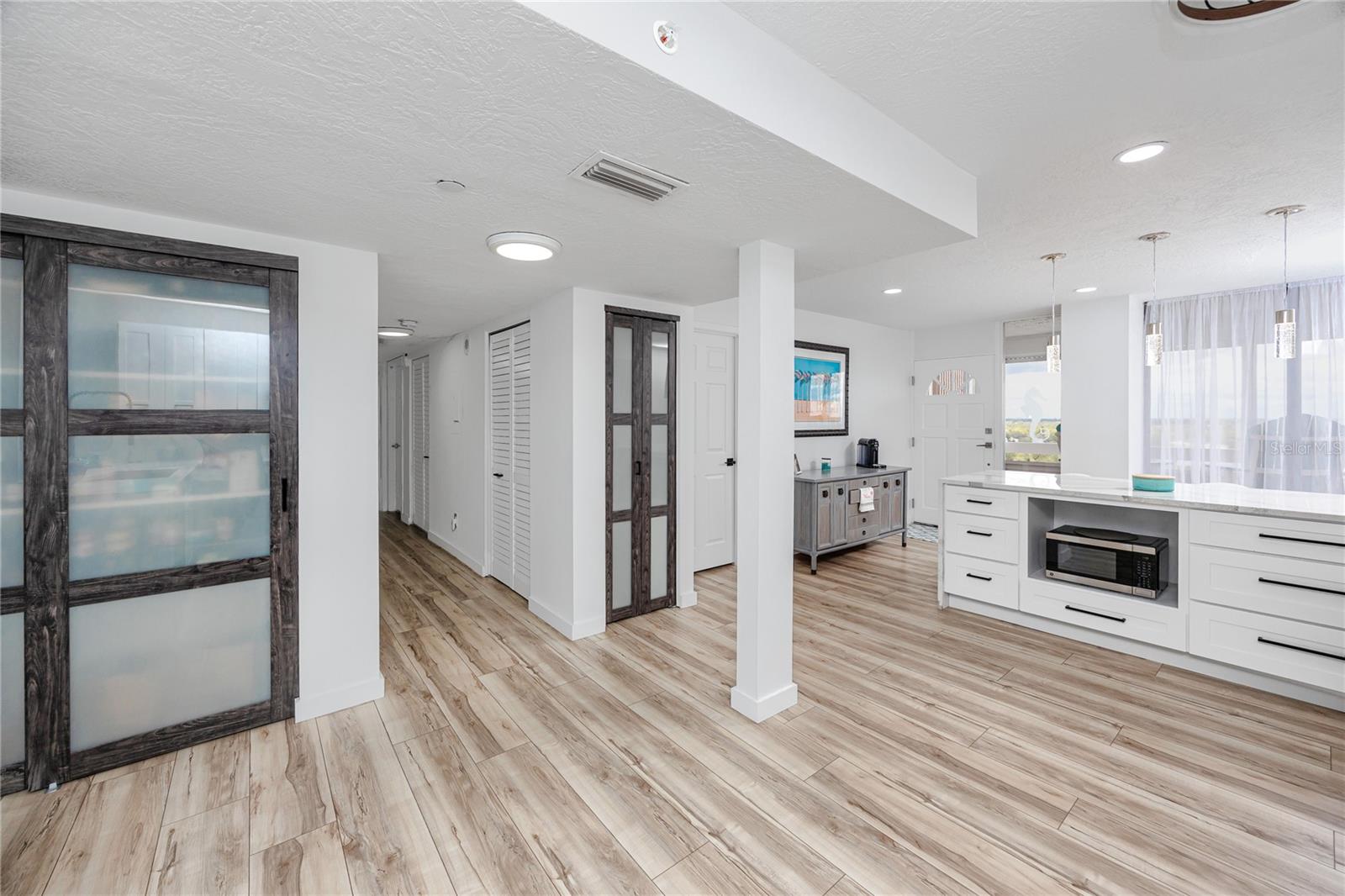 REDINGTON TOWERS 3 CONDO - Residential