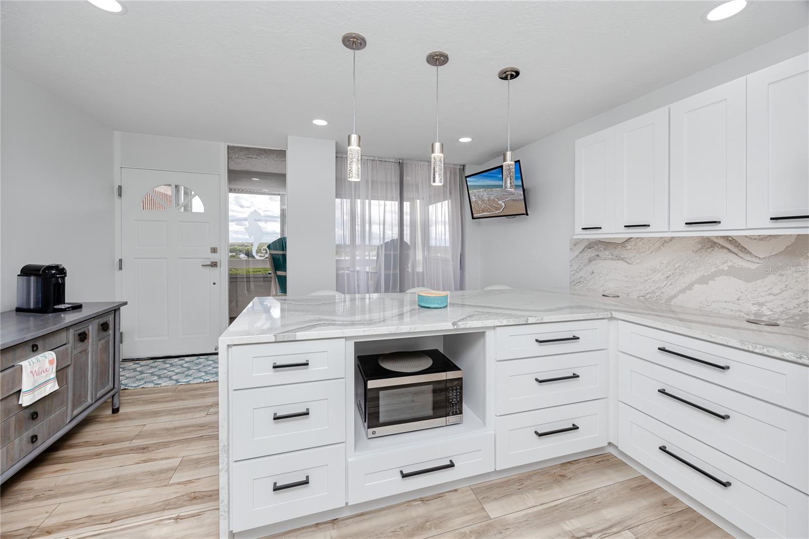 REDINGTON TOWERS 3 CONDO - Residential