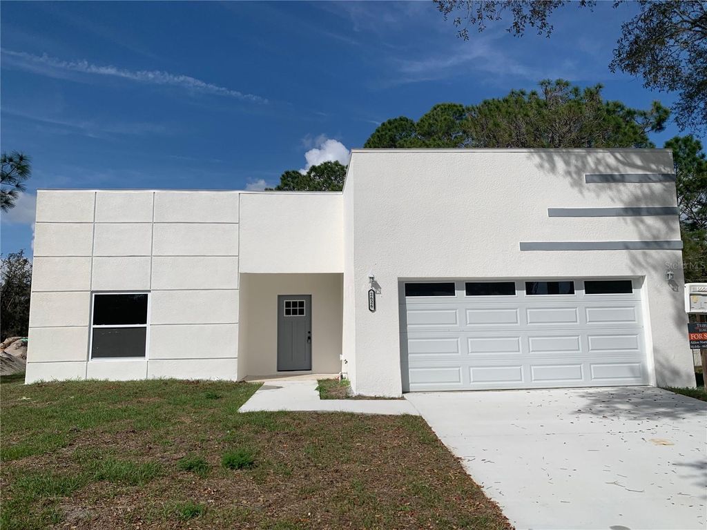 Photo of 2626 Magnolia Circle, Lake Wales, FL 33898 (MLS # L4948031)