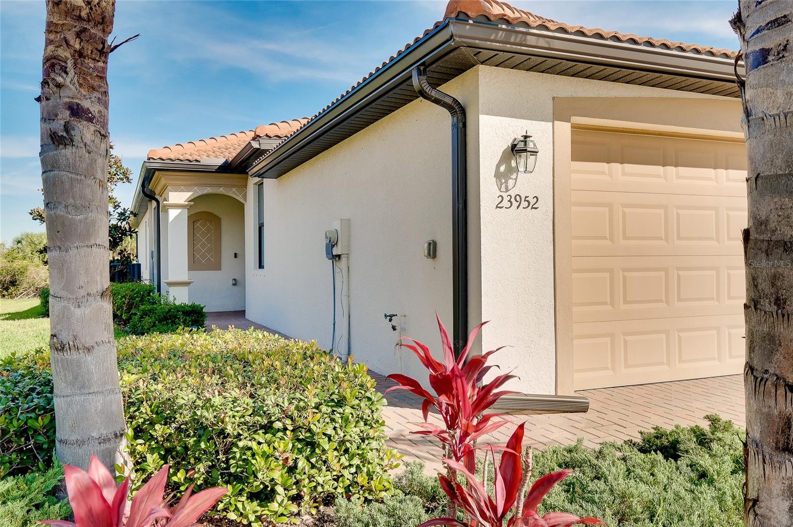 SARASOTA NATIONAL PH 13-A - Residential