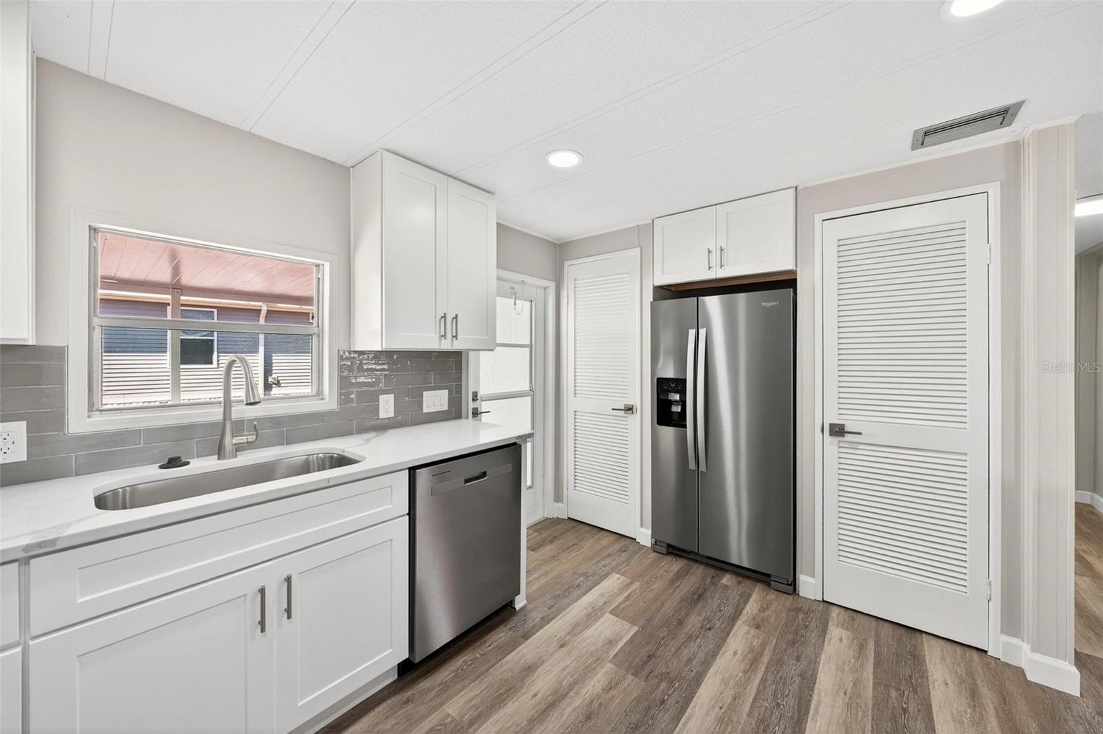 TAVARES LAKE FRANCES ESTATES - Residential