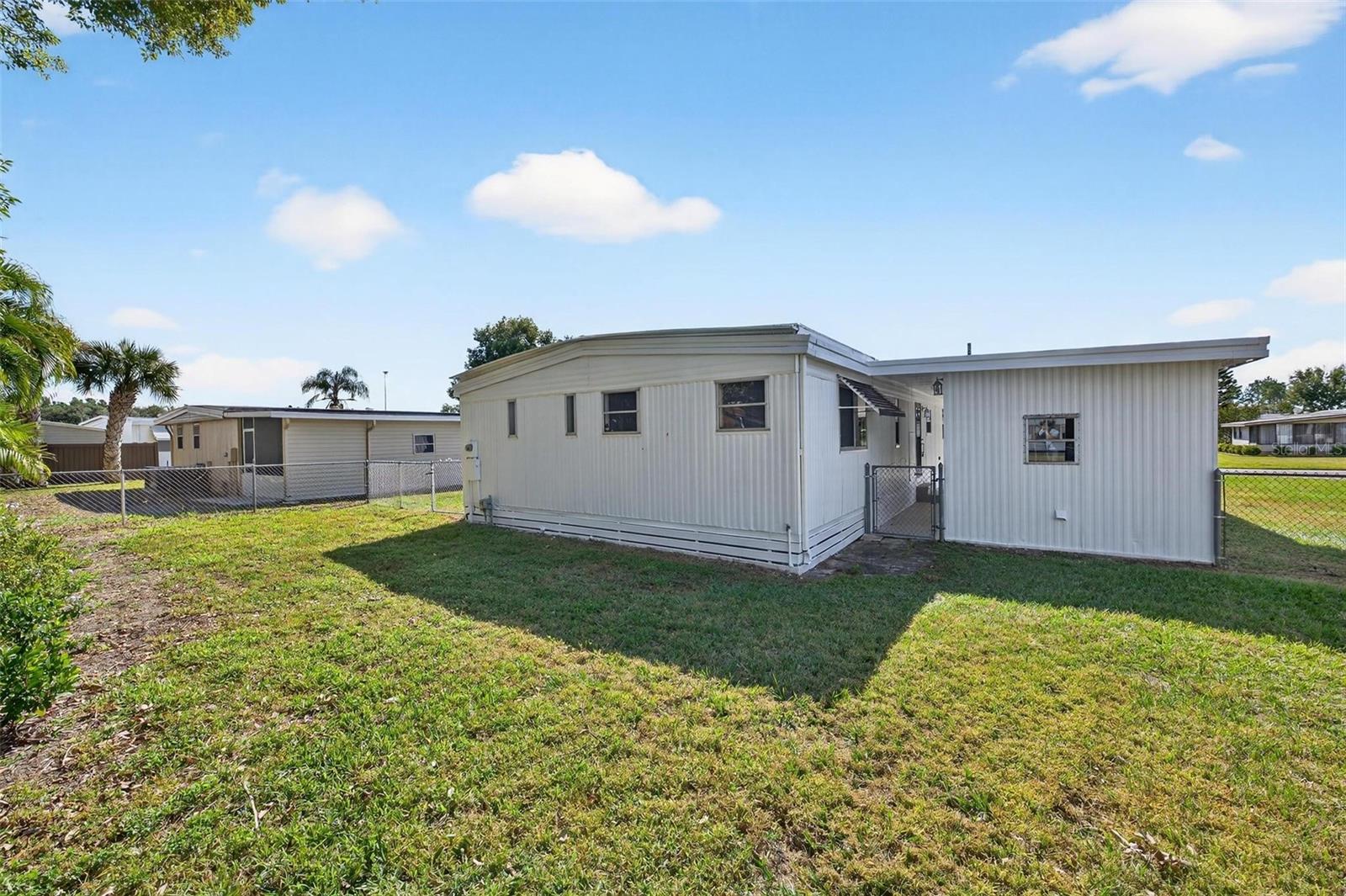 TAVARES LAKE FRANCES ESTATES - Residential