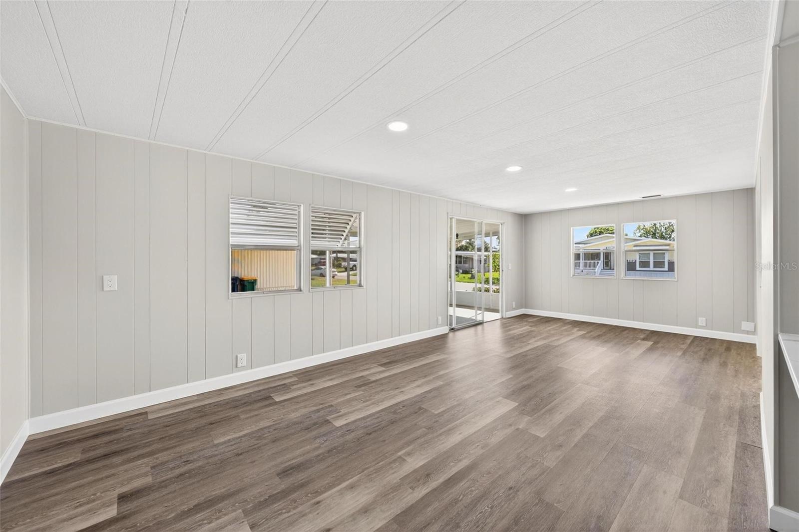 TAVARES LAKE FRANCES ESTATES - Residential